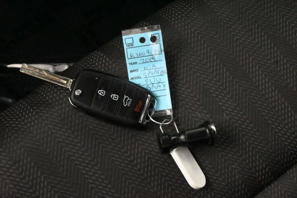 Used 2019 Kia Sportage LX FWD image 19