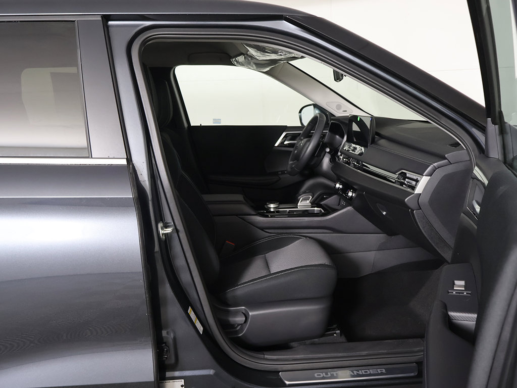 New 2026 Mitsubishi Outlander ES AWD/4WD image 29