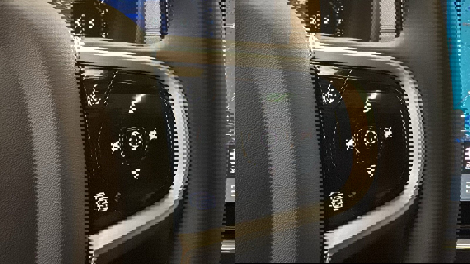 Used 2026 Volvo XC90 B6 Plus w/ Protection Package Premier image 14