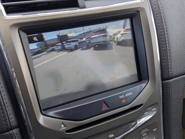 Used 2012 Lincoln MKX FWD image 12
