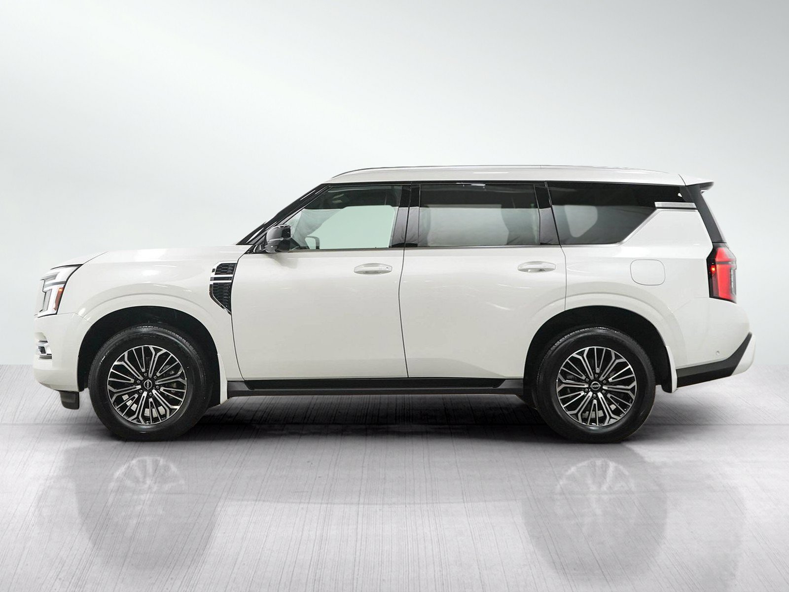 Used 2025 Nissan Armada SL w/ Captain's Chari Seat Package AWD/4WD image 2