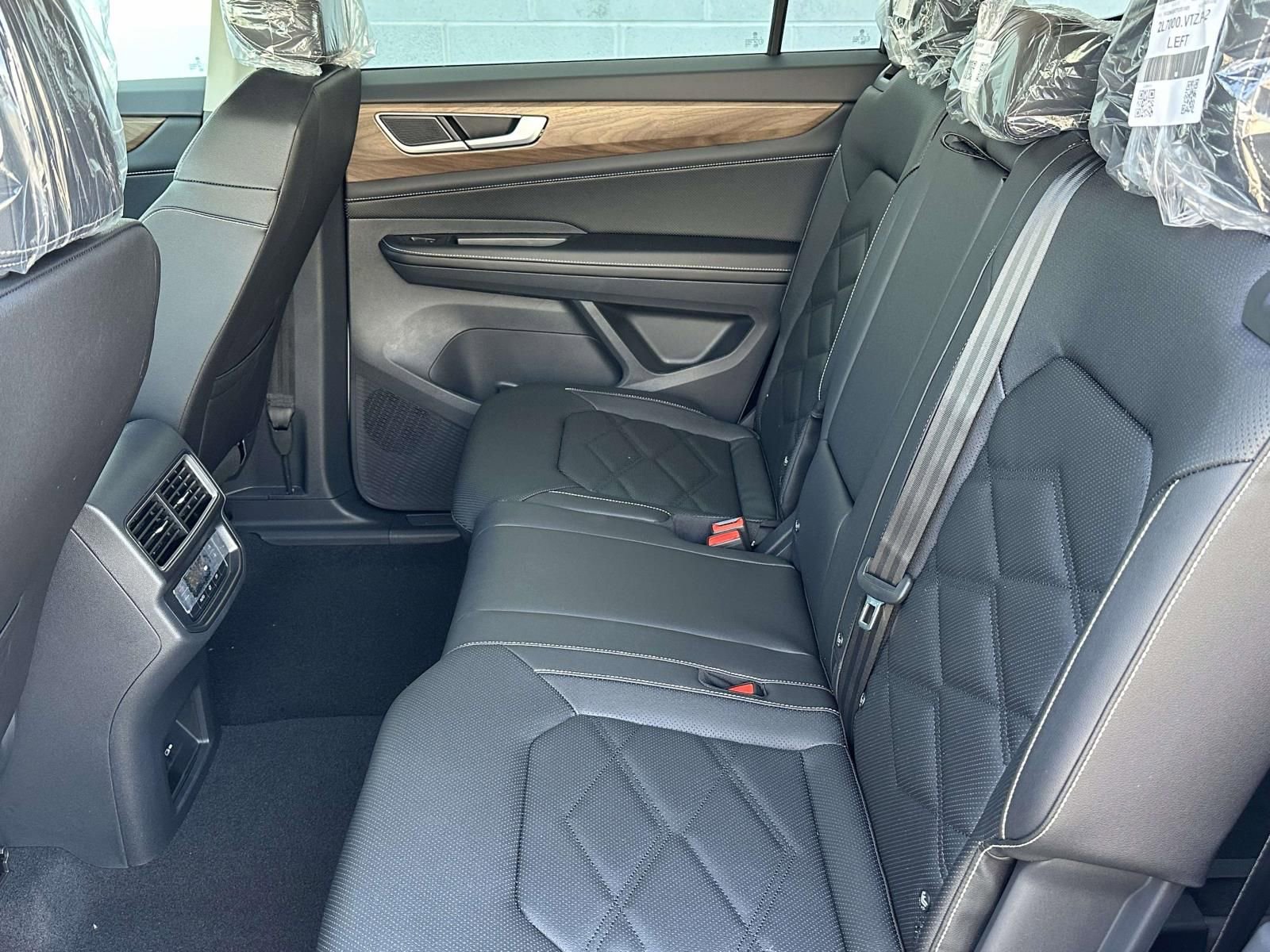 New 2026 Volkswagen Atlas SE image 13
