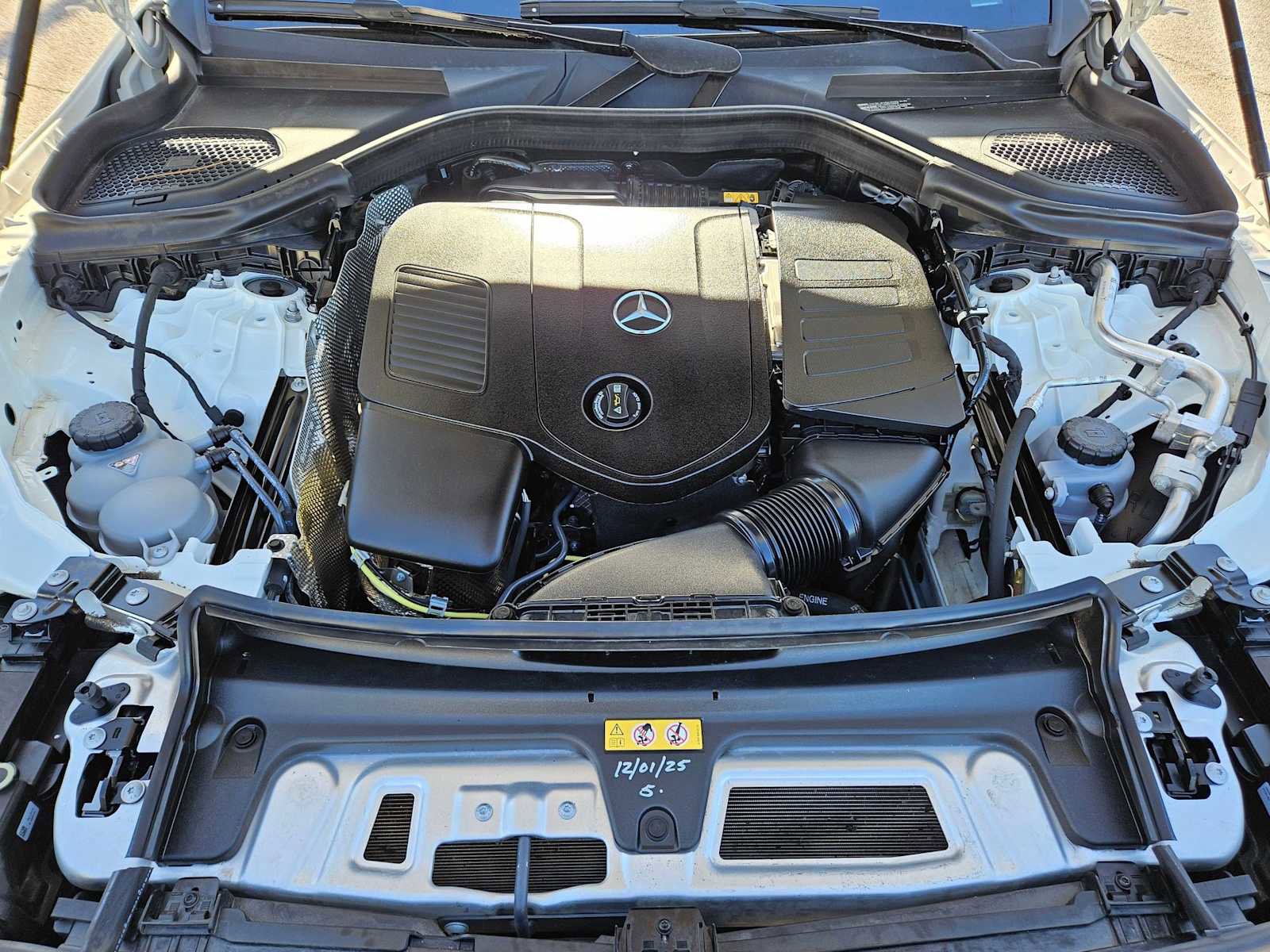 Used 2024 Mercedes-Benz GLC 300 4MATIC image 16