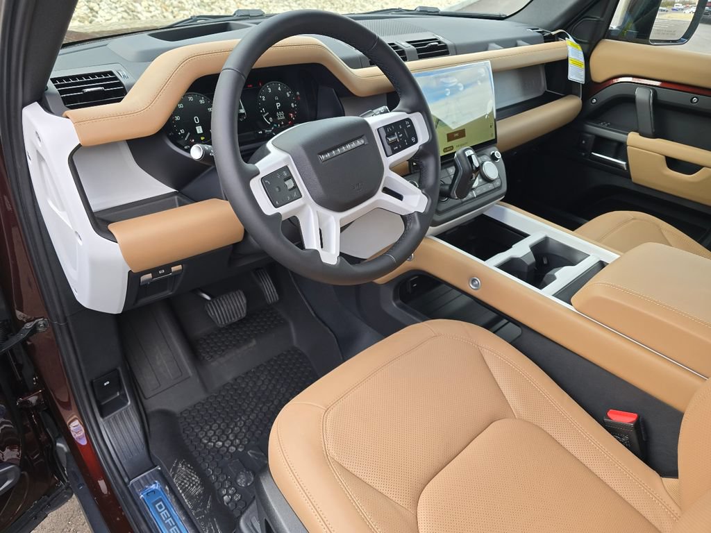 New 2026 Land Rover Defender 130 X-Dynamic SE AWD/4WD image 38