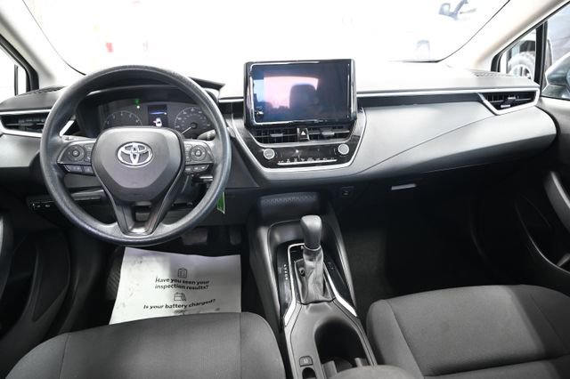 Used 2023 Toyota Corolla LE image 13