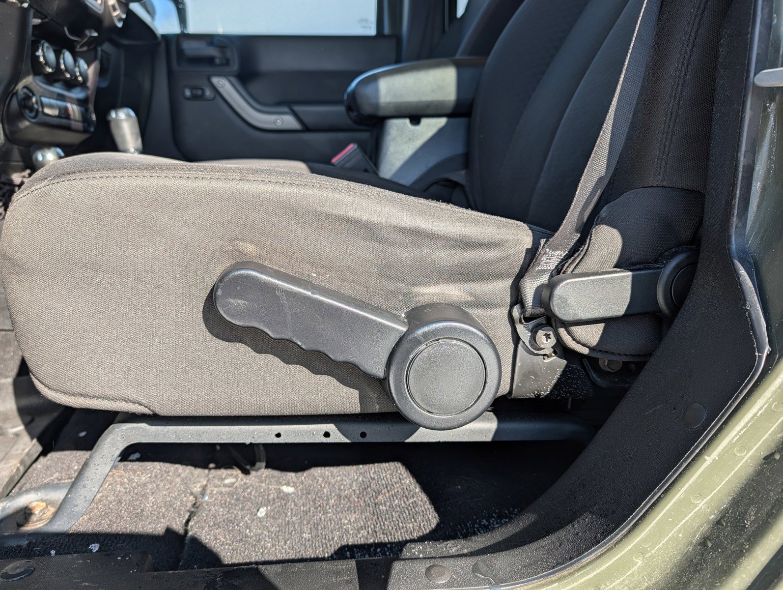 Used 2015 Jeep Wrangler Unlimited Sport w/ Quick Order Package 24S image 19