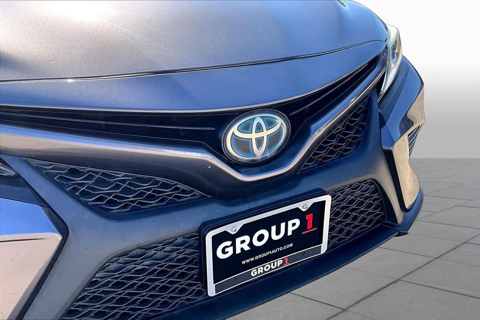 Used 2019 Toyota Camry SE FWD image 30