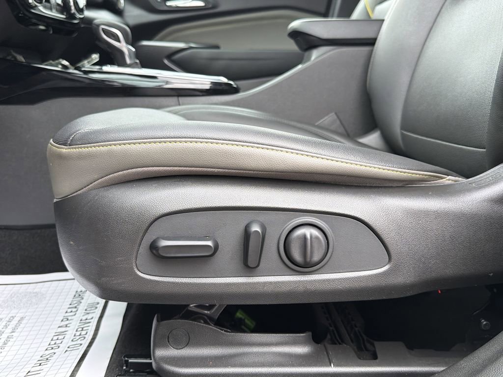 Used 2024 Chevrolet Trax ACTIV w/ Driver Confidence Package image 23