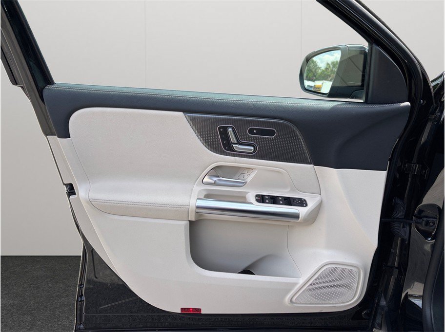 Used 2022 Mercedes-Benz GLA 250 image 19