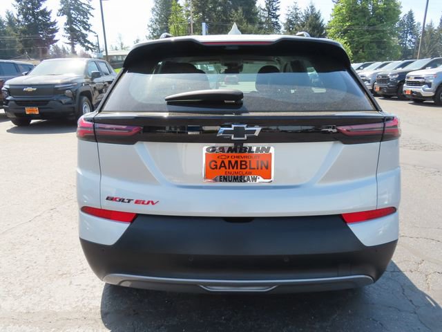 Used 2023 Chevrolet Bolt EUV LT w/ Convenience Package FWD image 7
