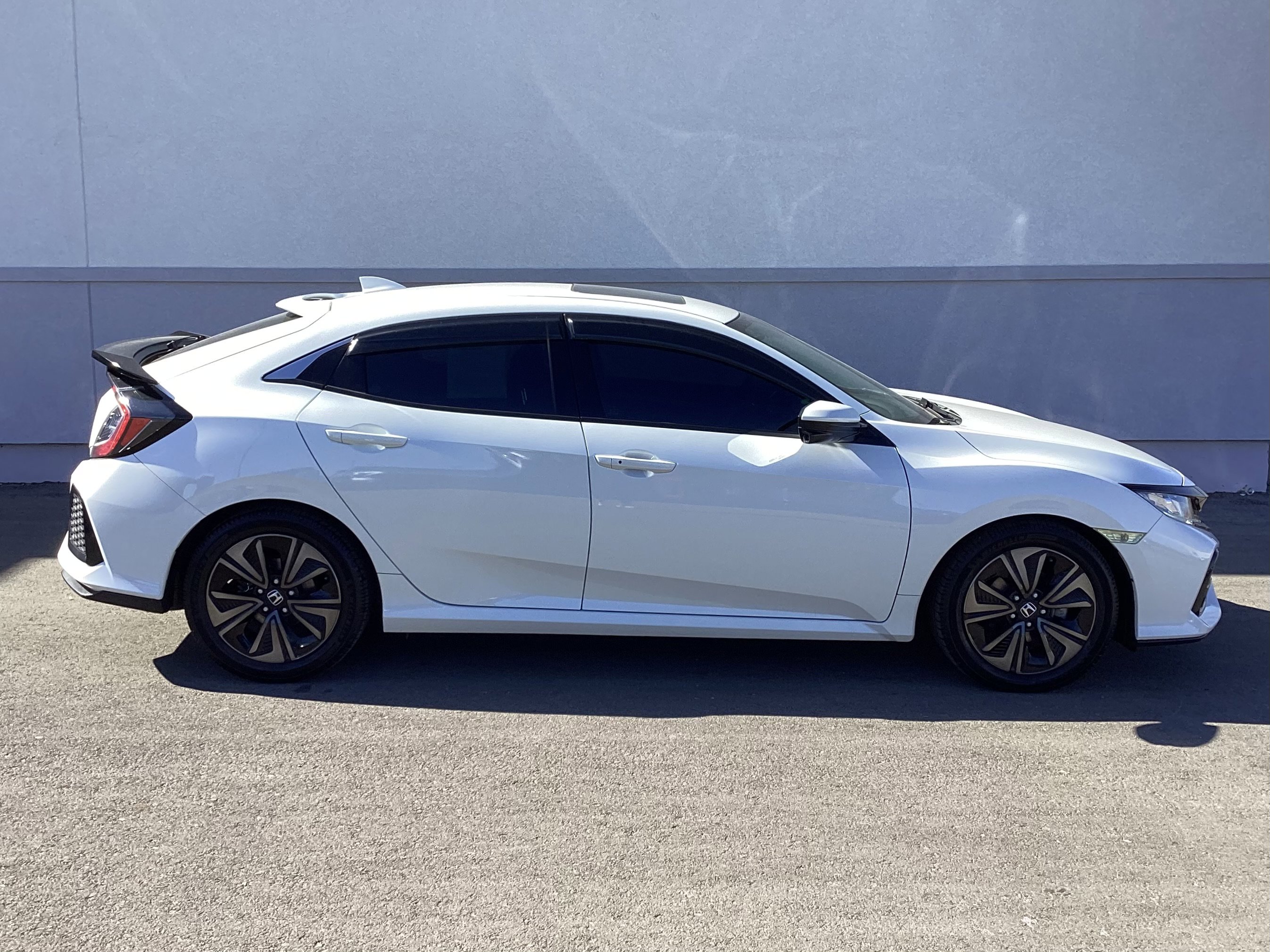 Used 2019 Honda Civic EX image 1