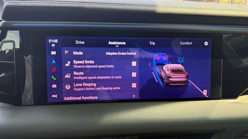 Used 2024 Porsche Macan 4 Electric AWD/4WD image 29