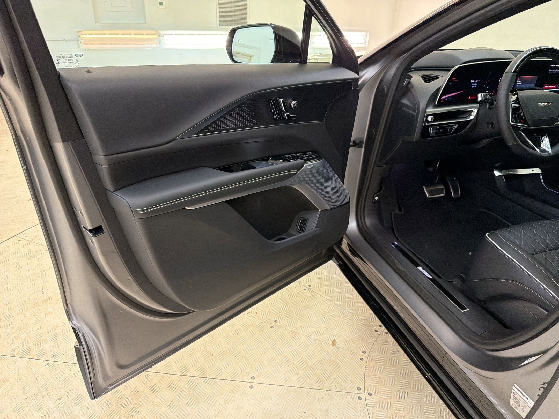 New 2026 Cadillac Lyriq V image 5