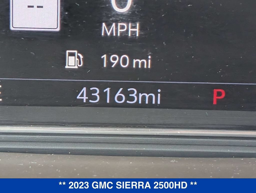 Used 2023 GMC Sierra 2500 Denali w/ Denali Black Diamond Edition AWD/4WD image 25