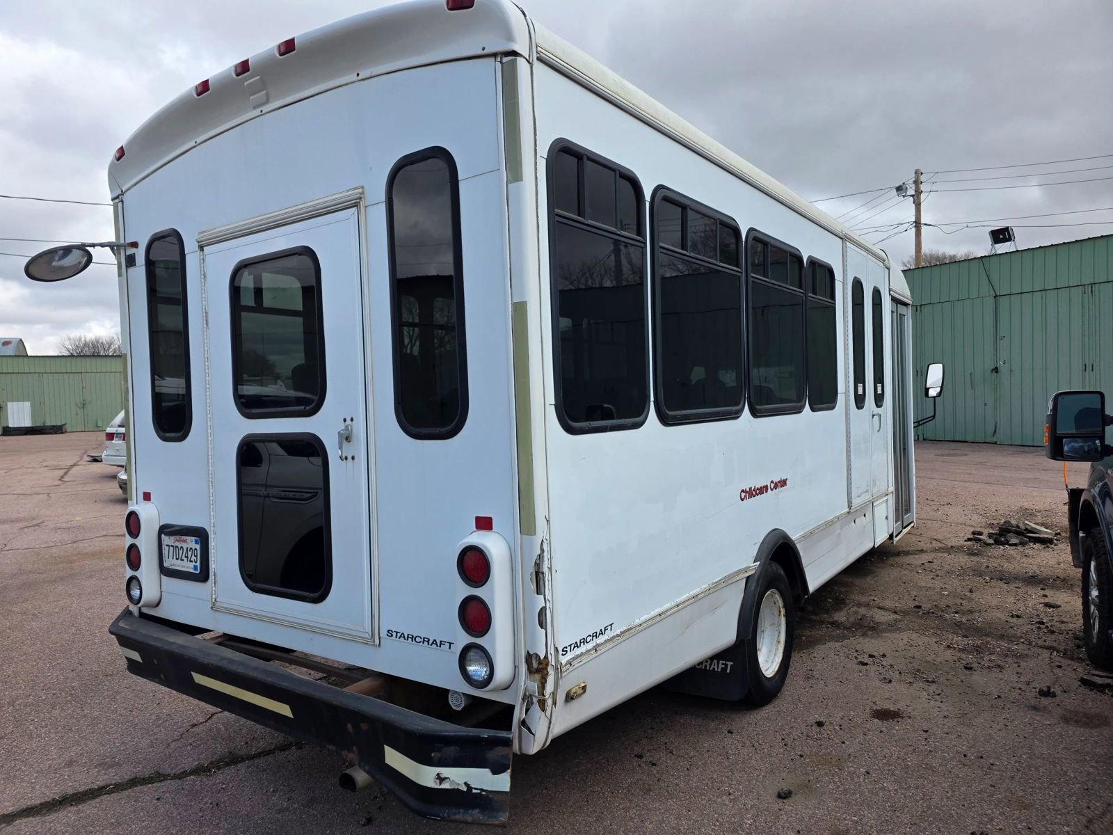 Used 2006 Ford E-450 and Econoline 450 RWD image 2