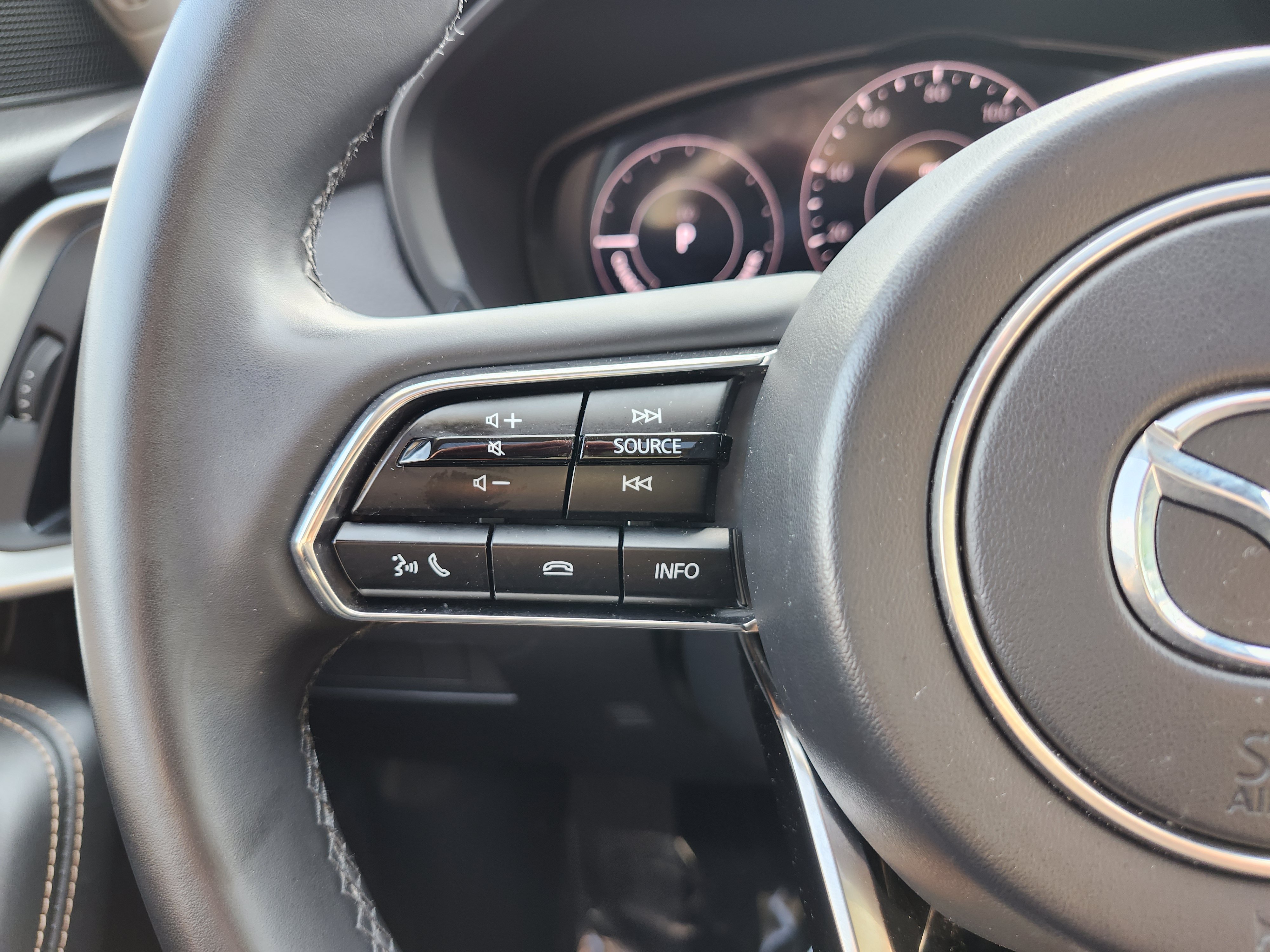 Used 2024 MAZDA CX-90 Plug-In Hybrid w/ Preferred AWD/4WD image 34