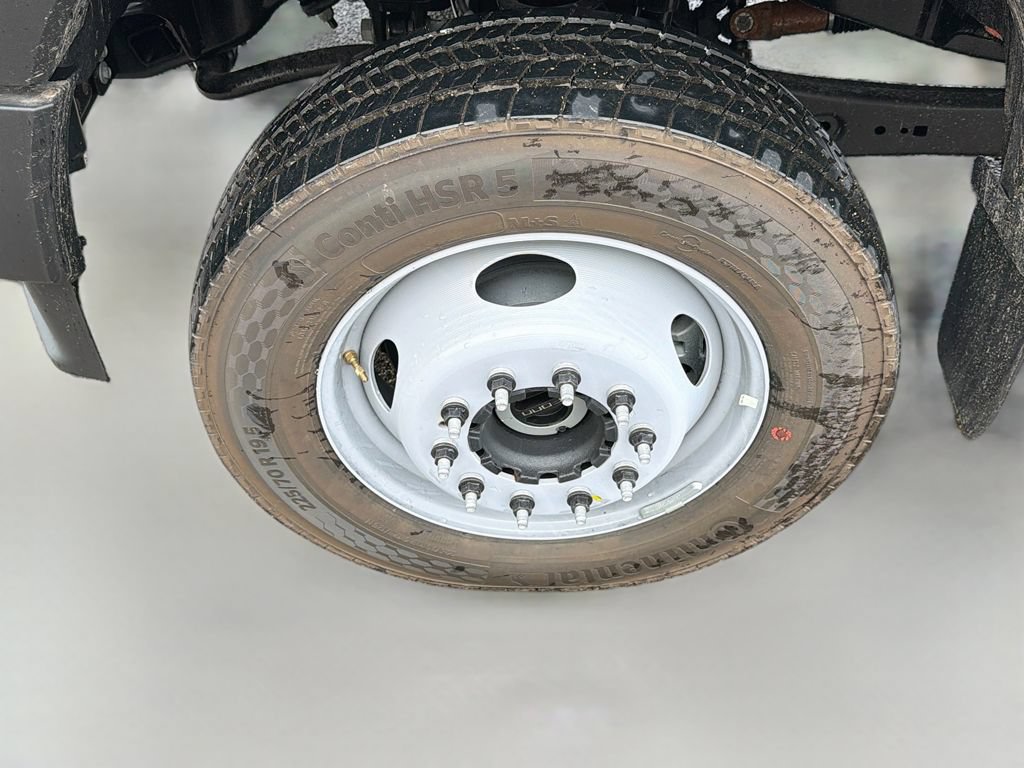 New 2026 Ford F550 4x4 Crew Cab image 14