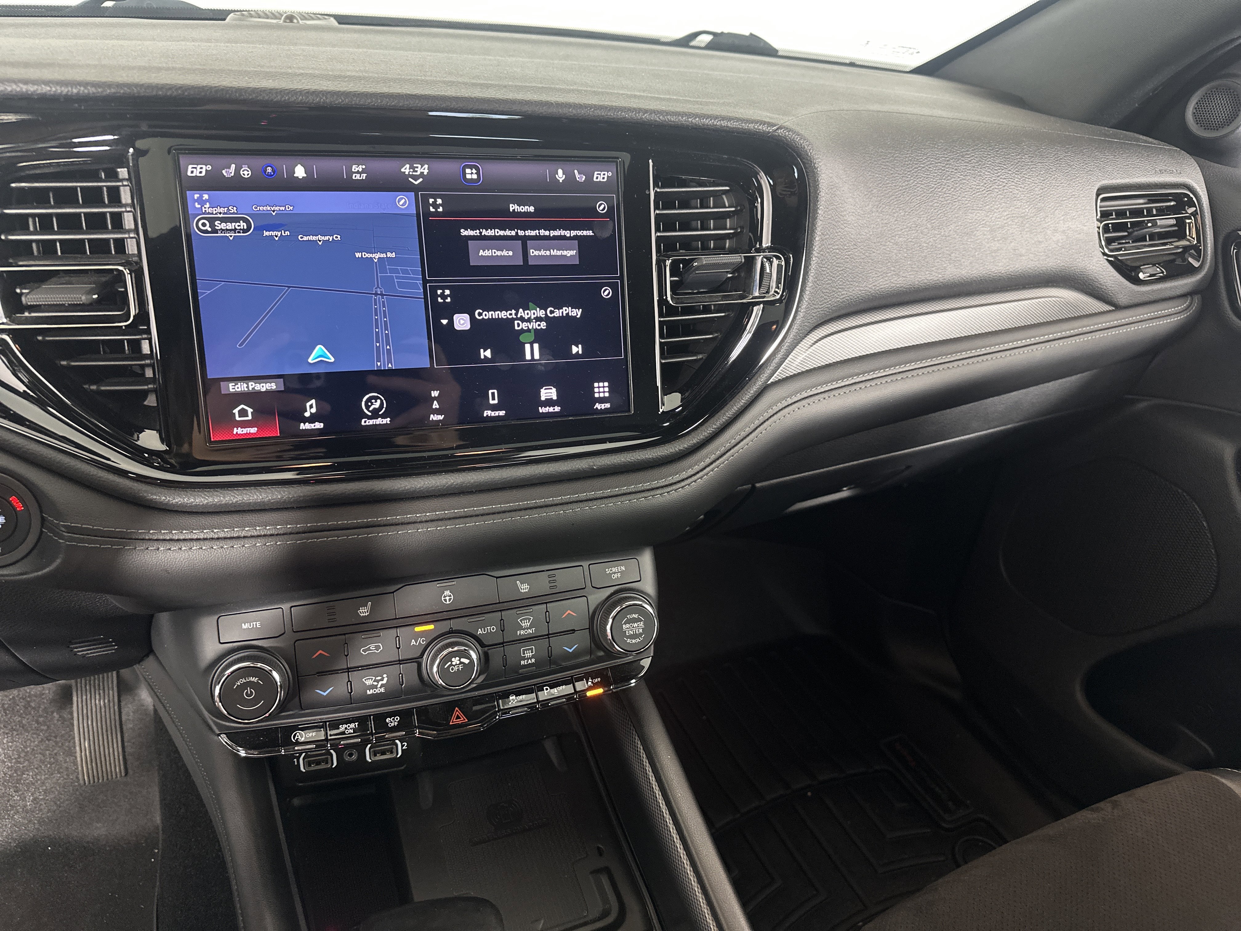 Used 2022 Dodge Durango GT image 4