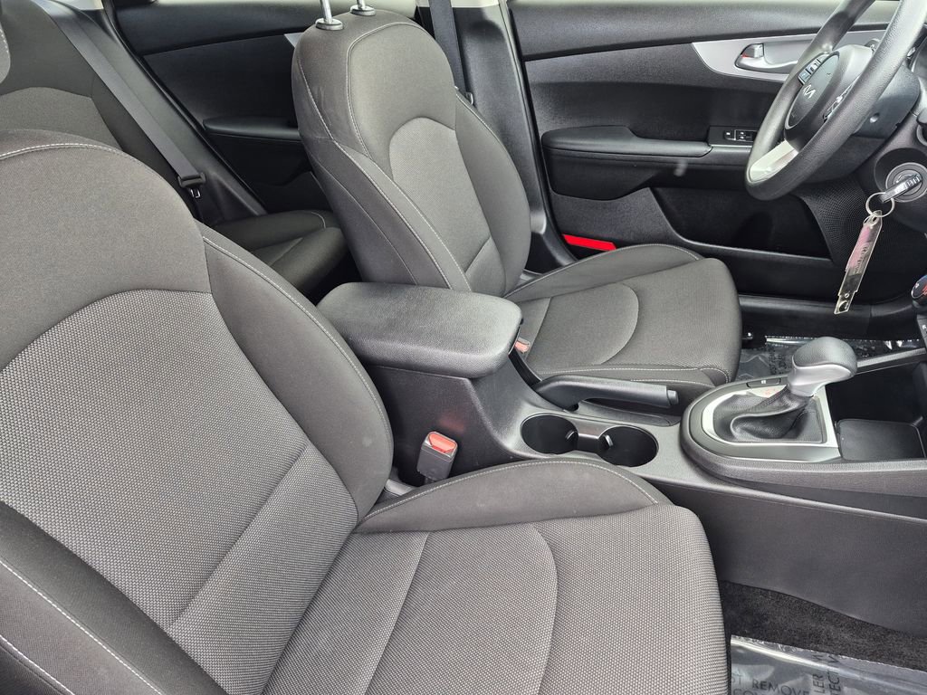 Used 2023 Kia Forte LXS image 16