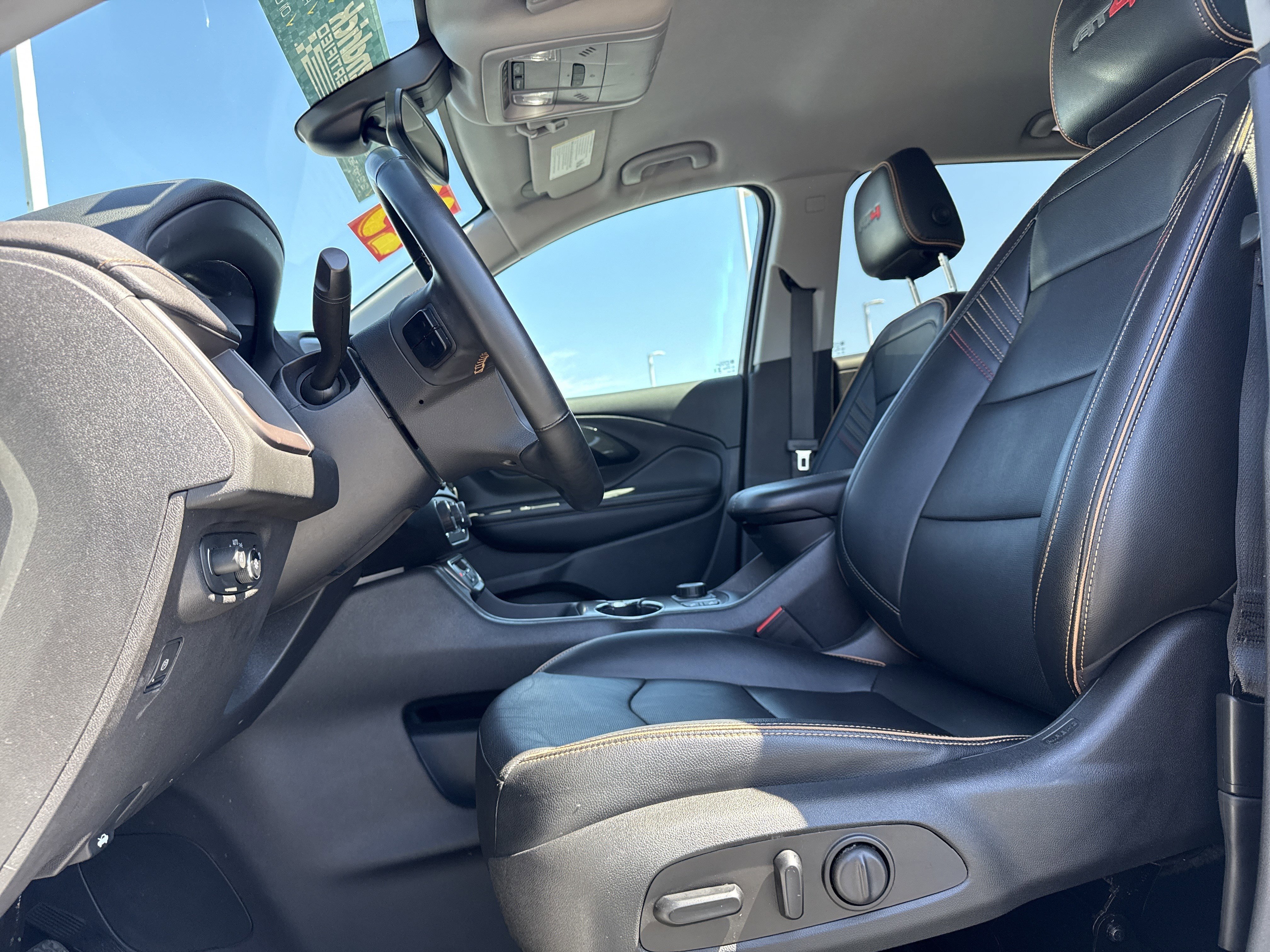 Used 2023 GMC Terrain AT4 image 22