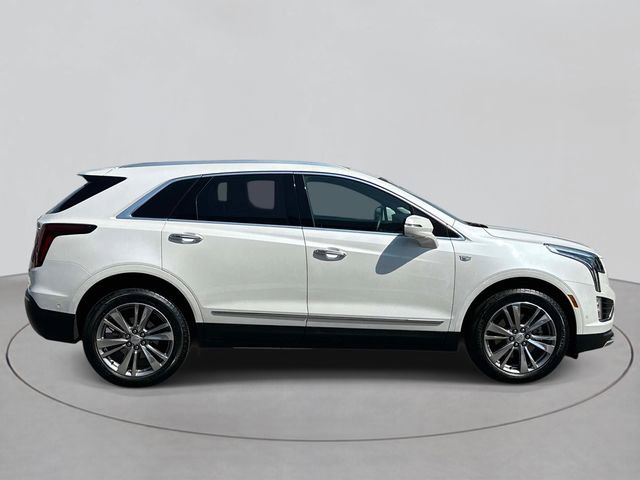 Certified 2025 Cadillac XT5 Premium Luxury w/ Technology Package AWD/4WD image 4