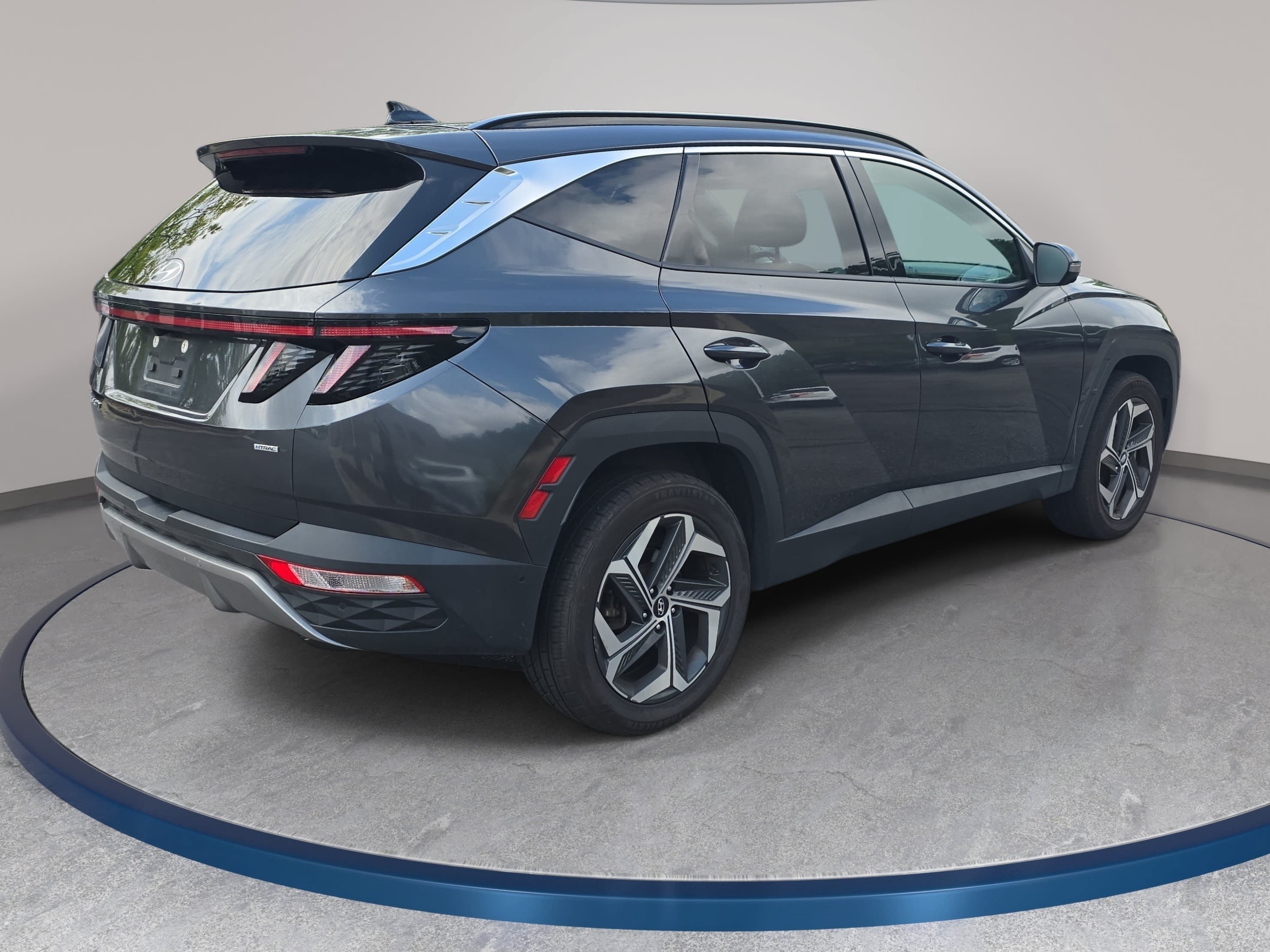 Used 2024 Hyundai Tucson Limited AWD/4WD image 5