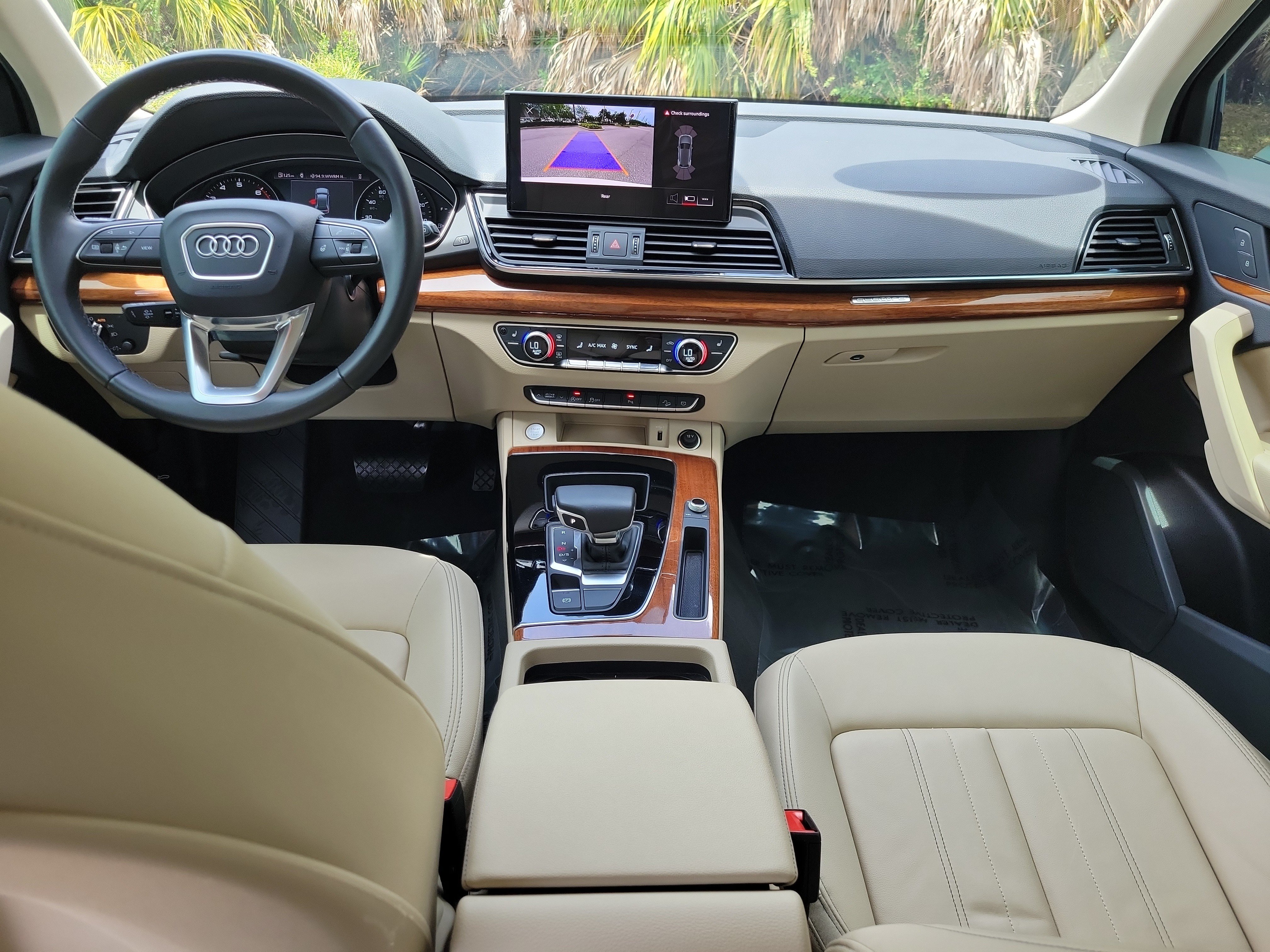 Used 2023 Audi Q5 2.0T Premium w/ Convenience Package AWD/4WD image 13