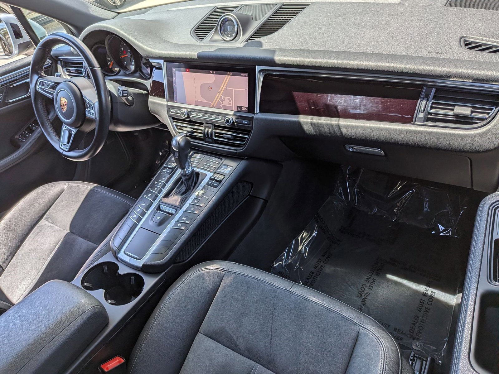 Certified 2019 Porsche Macan AWD/4WD image 27