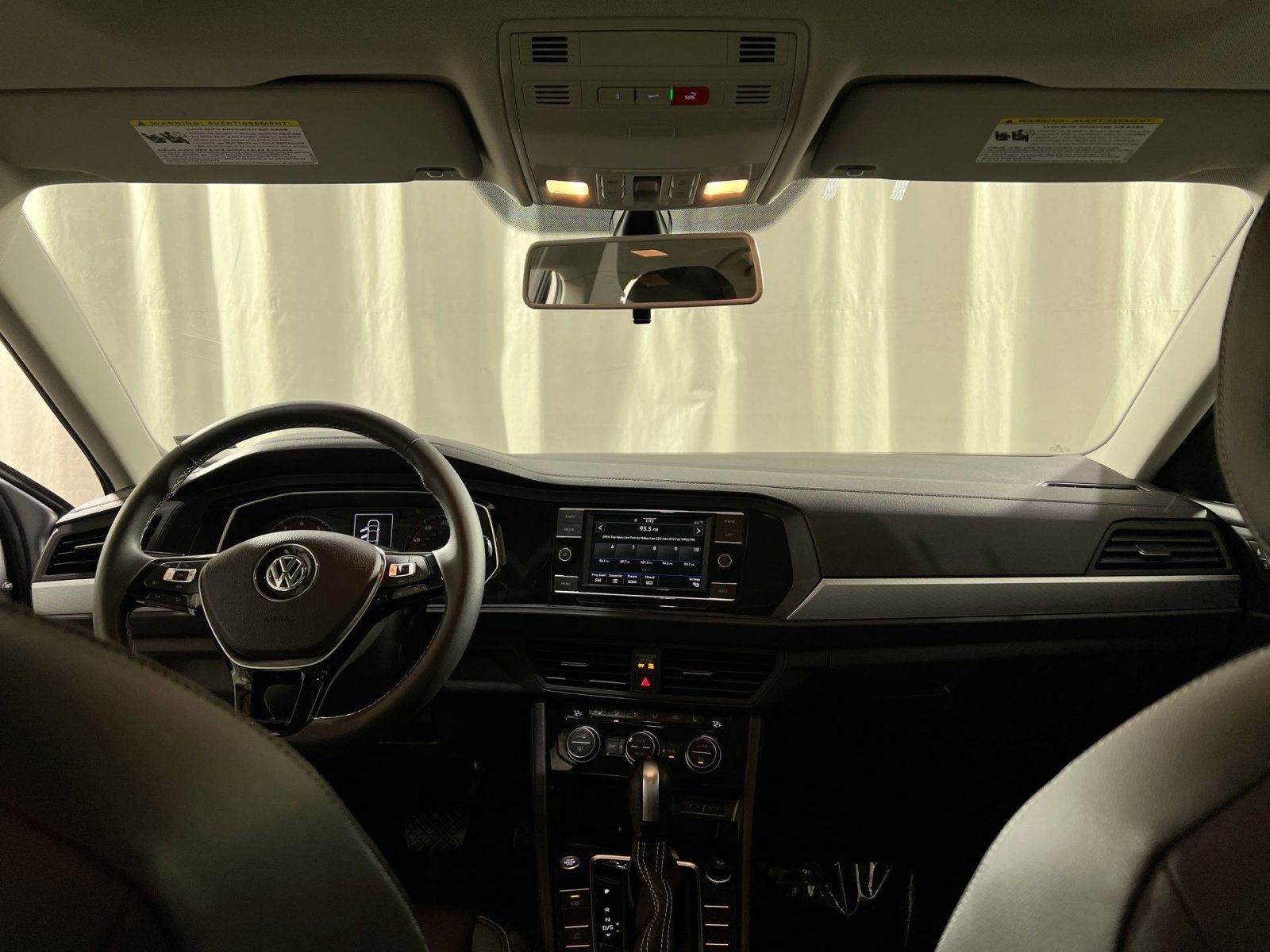 Used 2021 Volkswagen Jetta SE w/ SE Cold Weather Package image 17