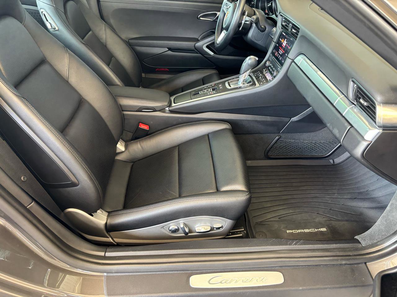 Used 2018 Porsche 911 Carrera image 27