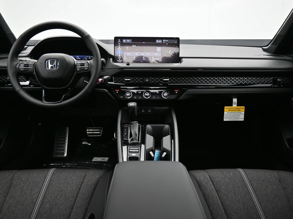 Used 2025 Honda Accord Sport image 27