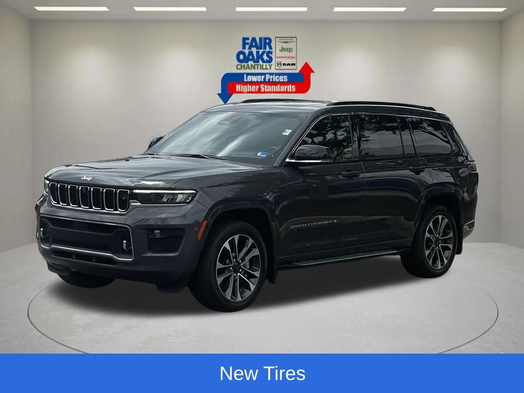 Certified 2025 Jeep Grand Cherokee L Overland w/ Advanced Protech Group III AWD/4WD image 3