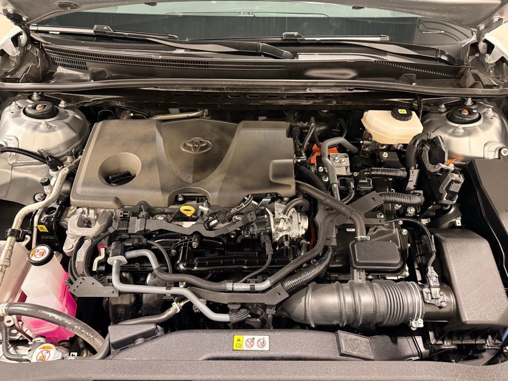 Used 2025 Toyota Camry LE image 11