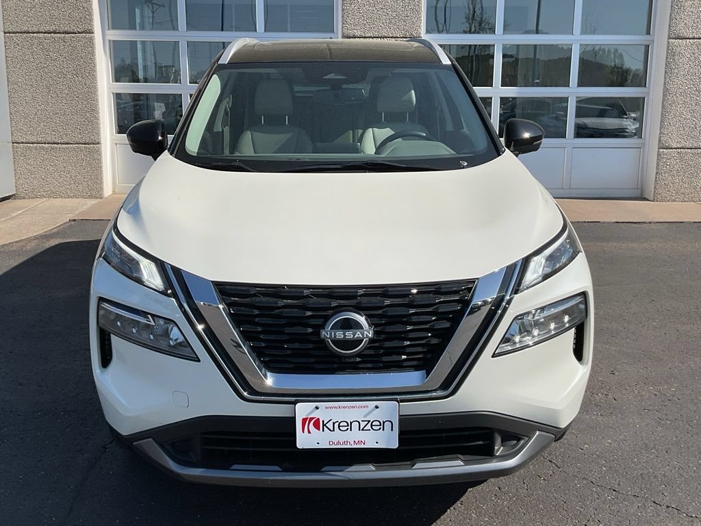 Used 2023 Nissan Rogue SL AWD/4WD image 2