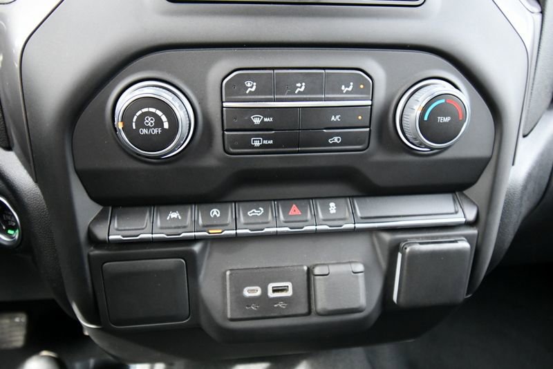 Used 2022 Chevrolet Silverado 1500 Custom AWD/4WD image 26