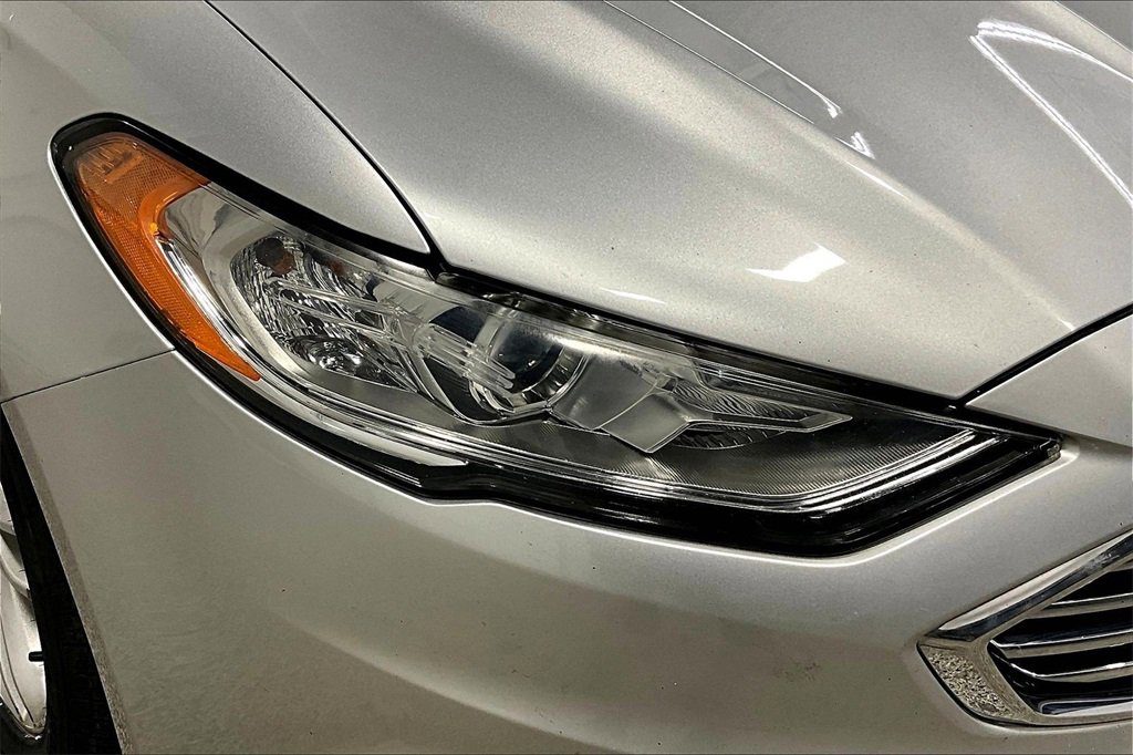 Used 2018 Ford Fusion S image 29