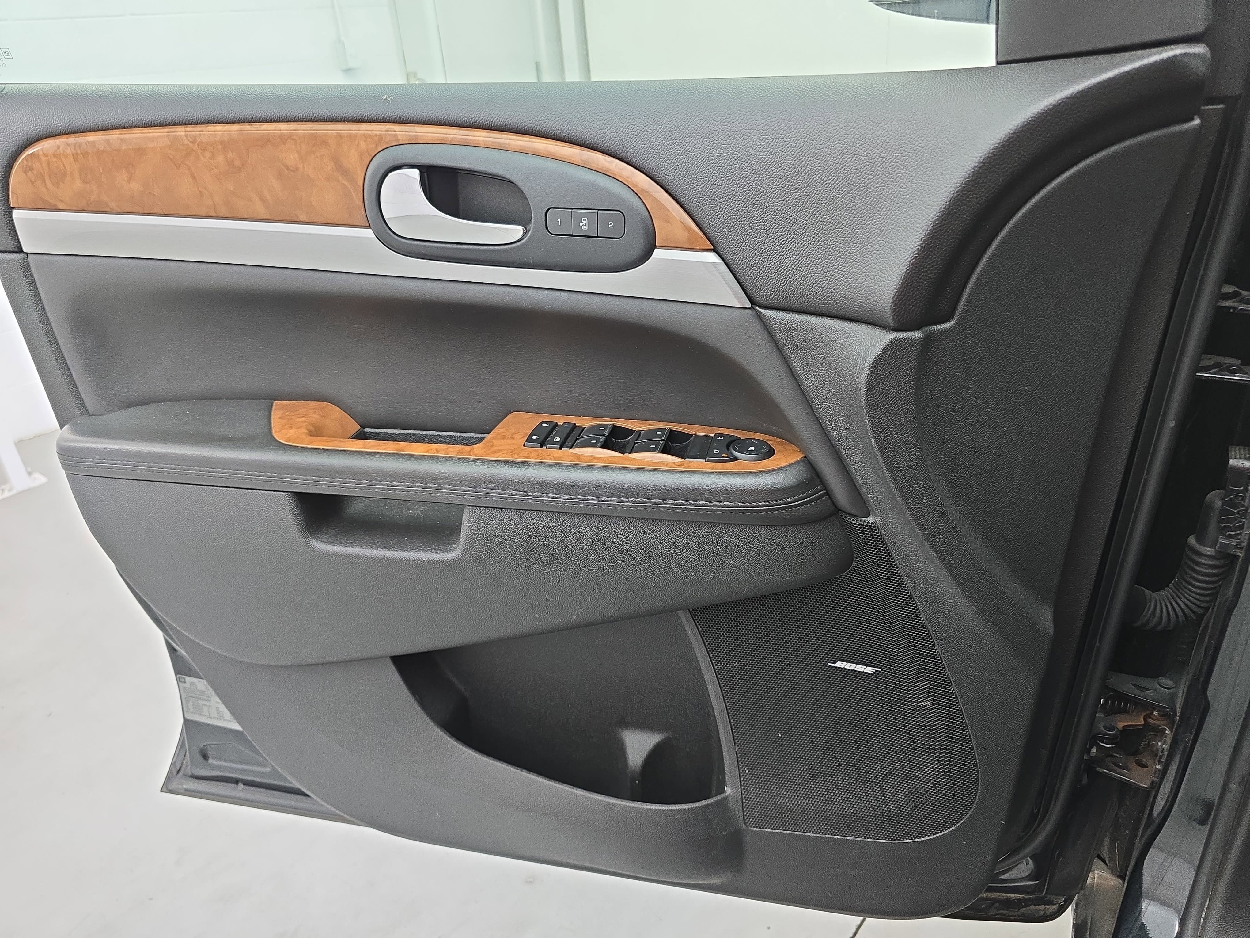 Used 2012 Buick Enclave Leather FWD image 27