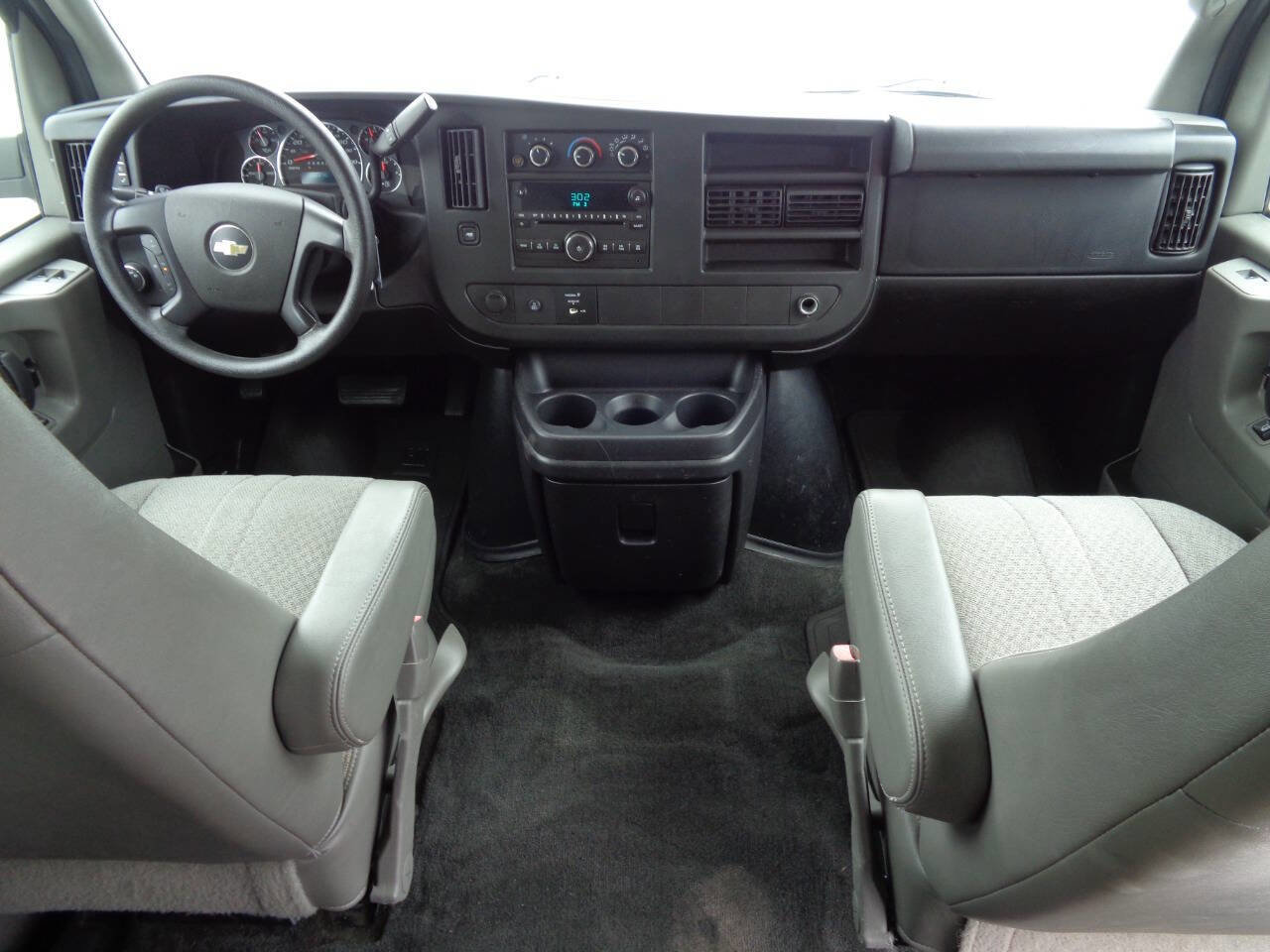 Used 2014 Chevrolet Express 3500 LT w/ LT Preferred Equipment Group image 30