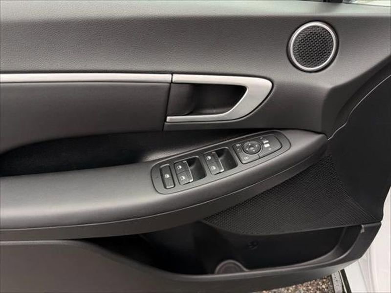 Used 2025 Hyundai Sonata SEL image 14