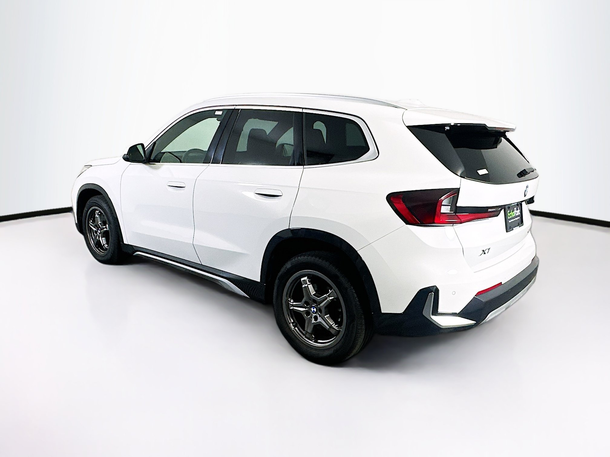 Used 2025 BMW X1 xDrive28i AWD/4WD image 5