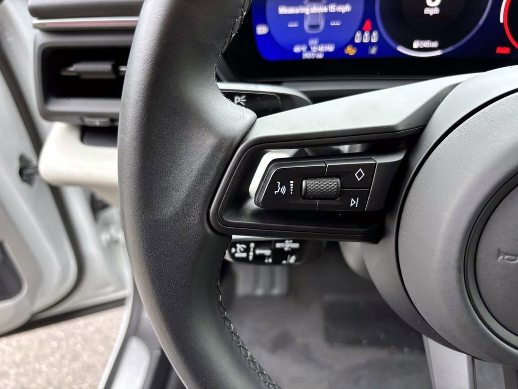 Certified 2025 Porsche Macan 4S Electric image 21