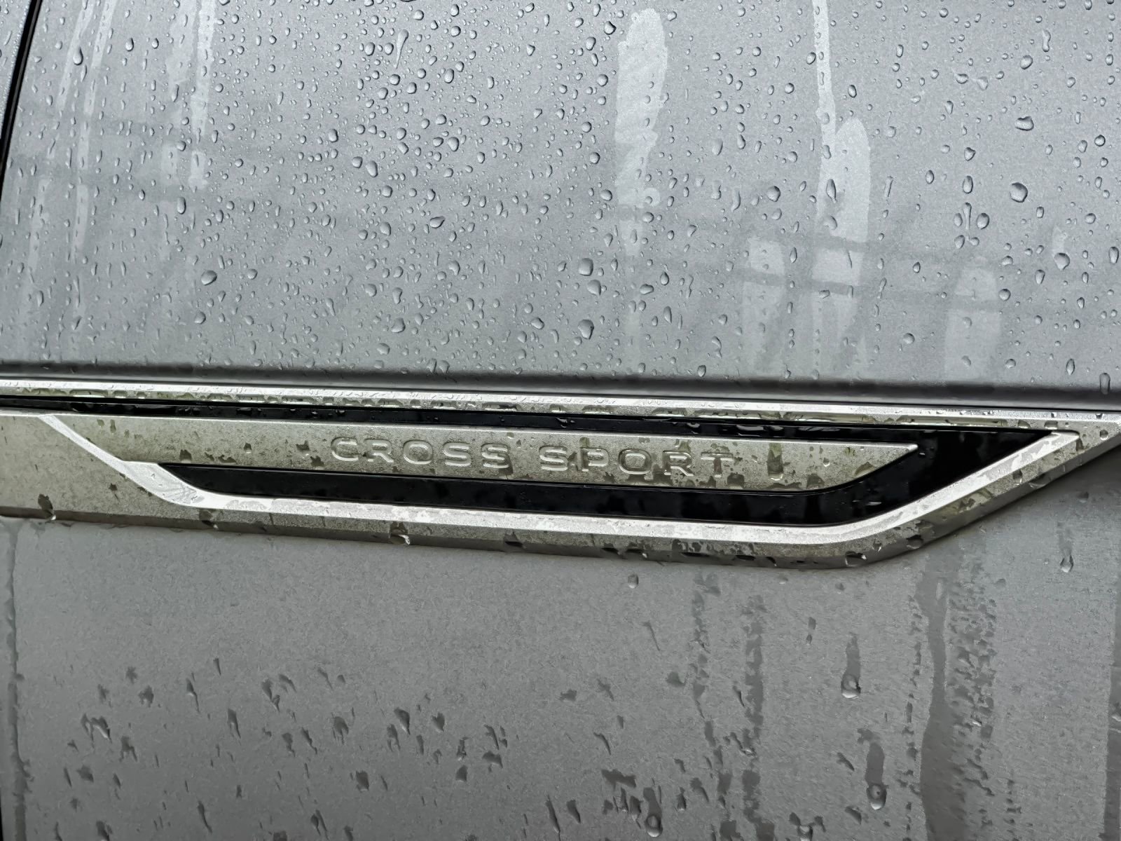 Used 2024 Volkswagen Atlas Cross Sport SE image 26