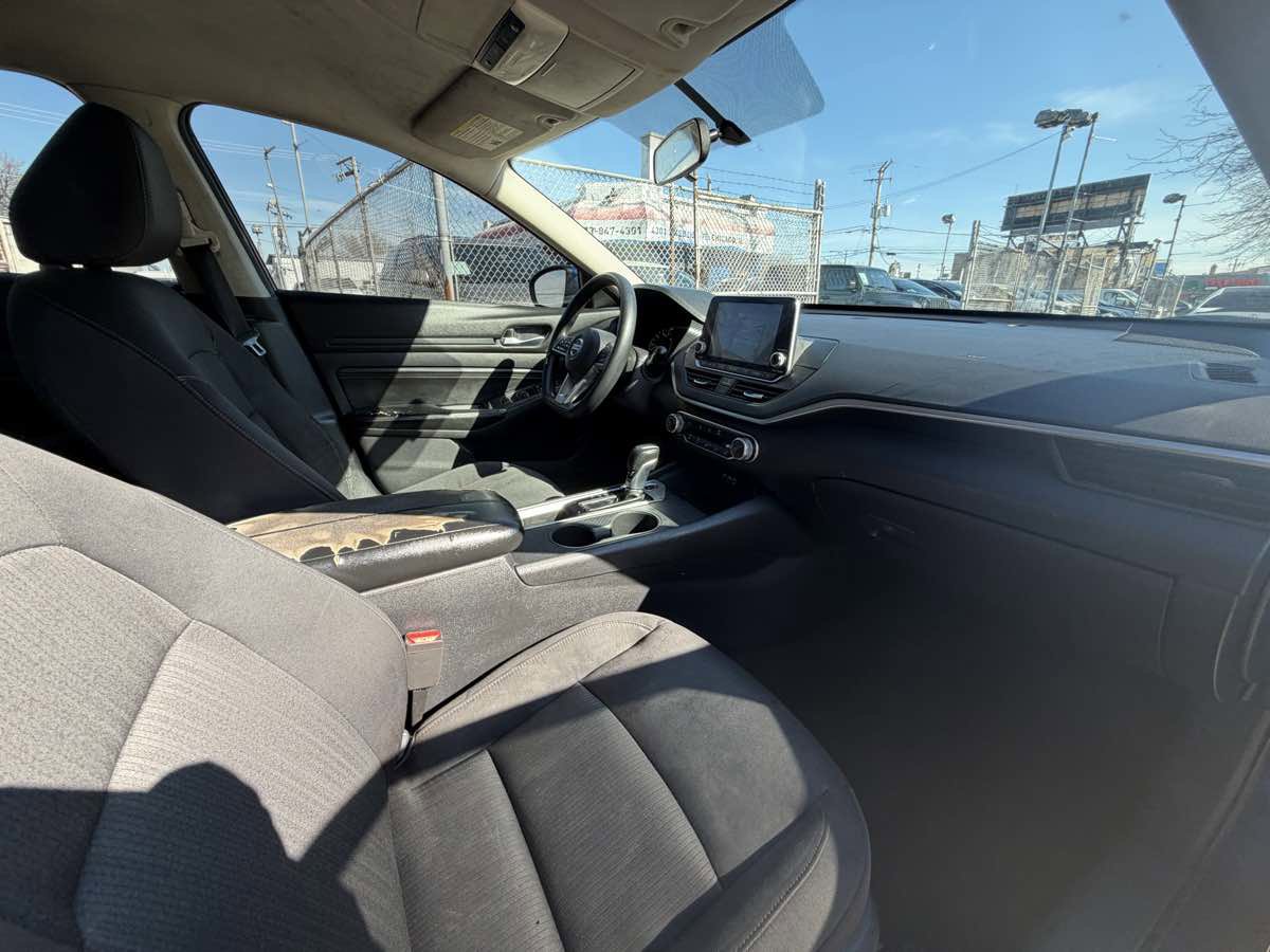 Used 2019 Nissan Altima 2.5 S FWD image 23