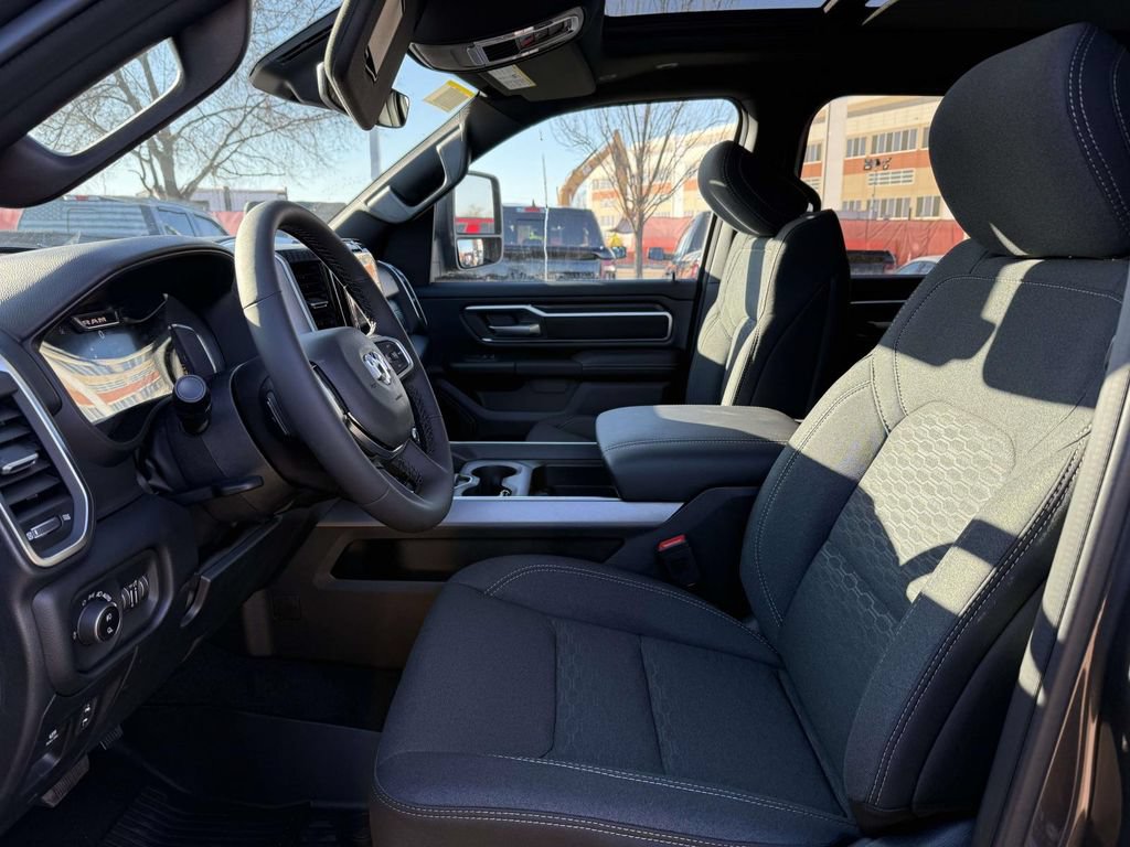 New 2026 RAM 1500 Big Horn AWD/4WD image 14