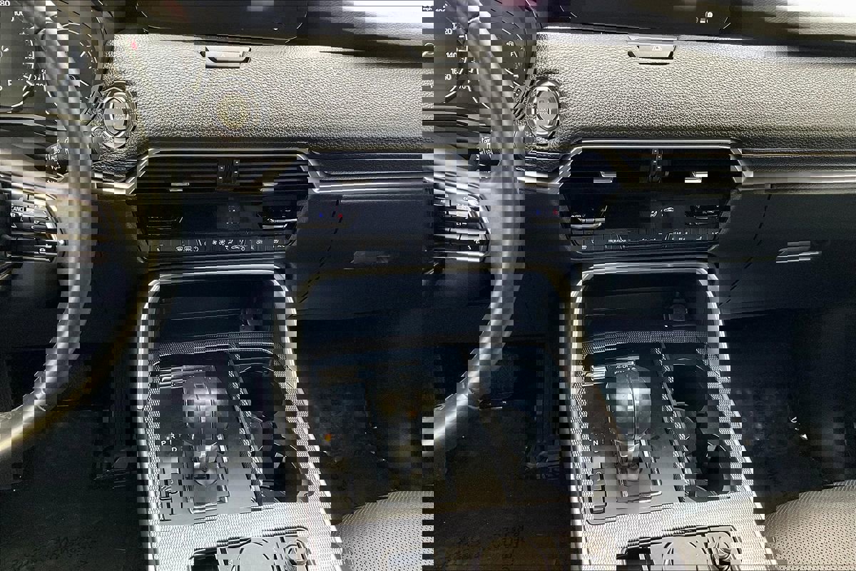 Used 2024 MAZDA CX-90 3.3 Turbo w/ Preferred Plus image 30