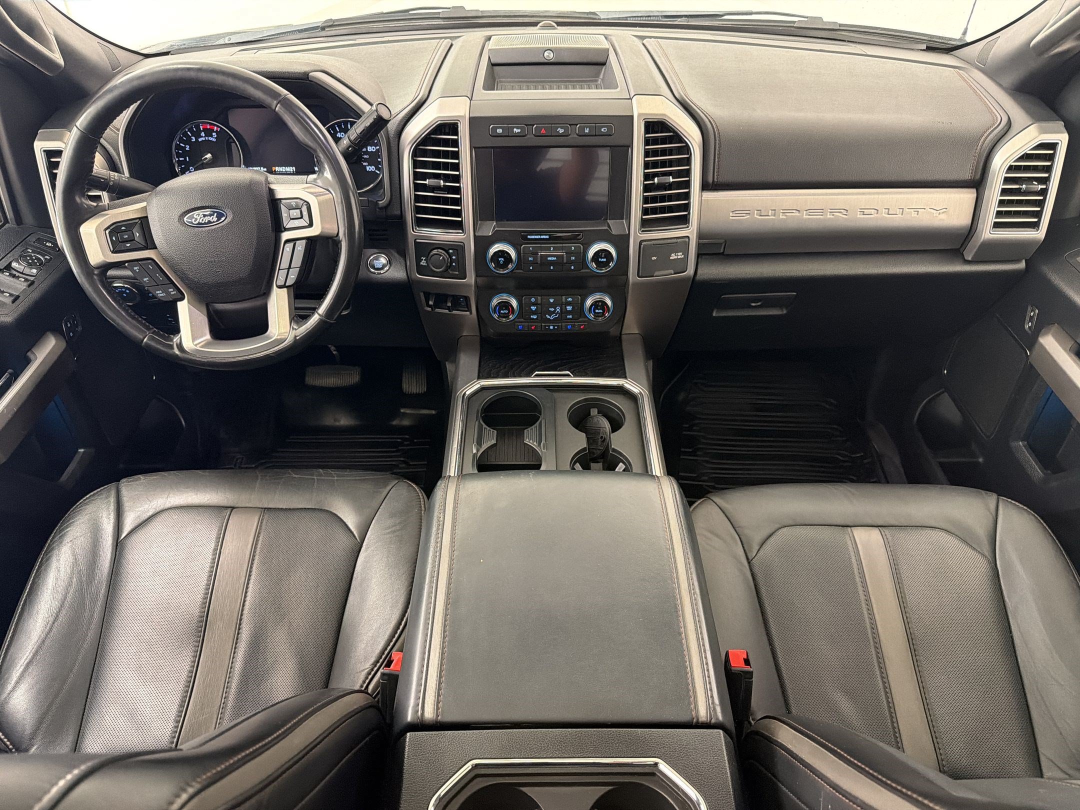 Used 2019 Ford F250 Platinum w/ Platinum Ultimate Package AWD/4WD image 17