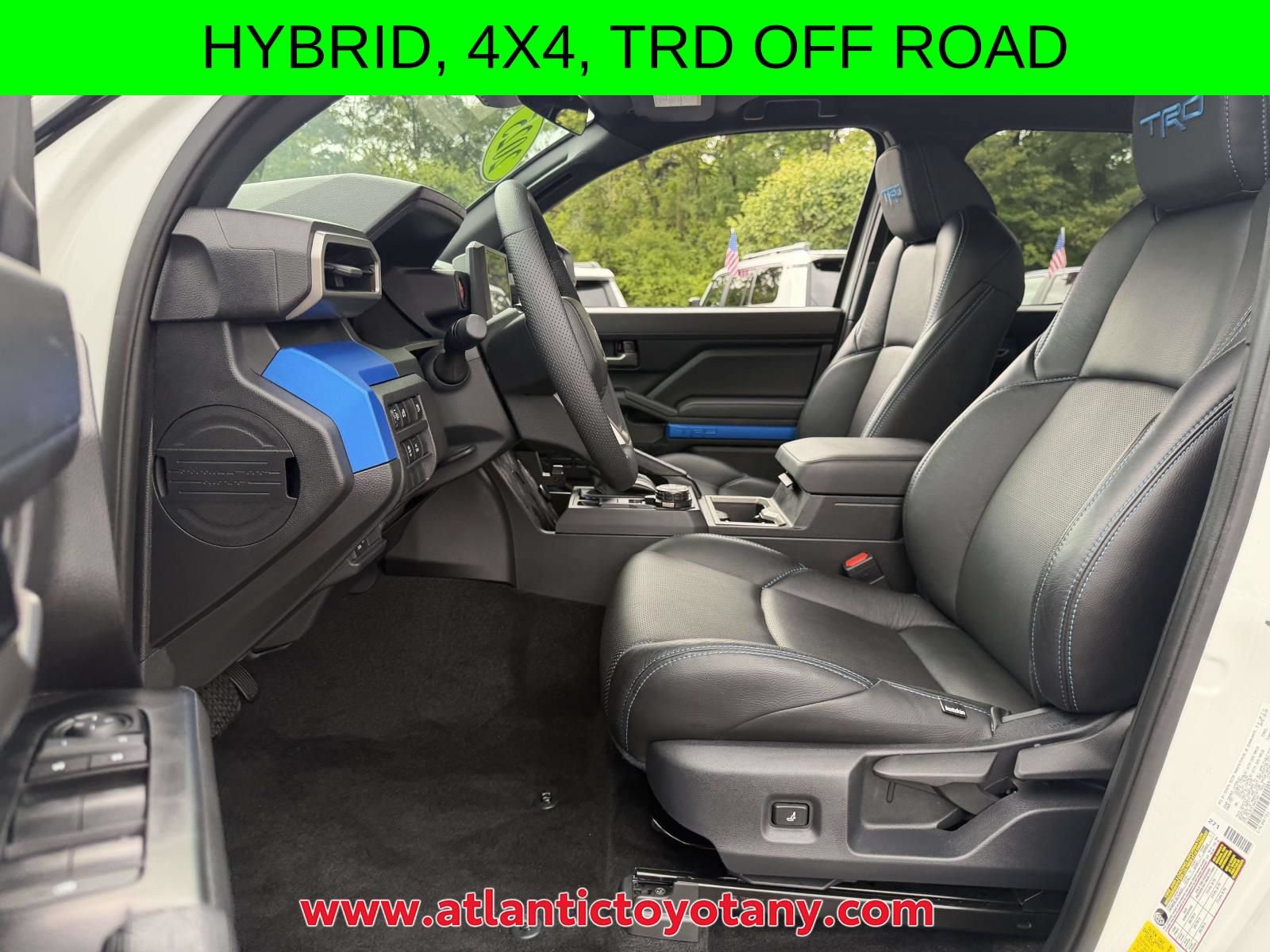 Used 2025 Toyota Tacoma TRD Off-Road AWD/4WD image 12
