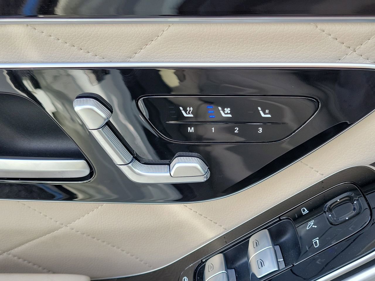 Certified 2022 Mercedes-Benz S 580 4MATIC Sedan image 27