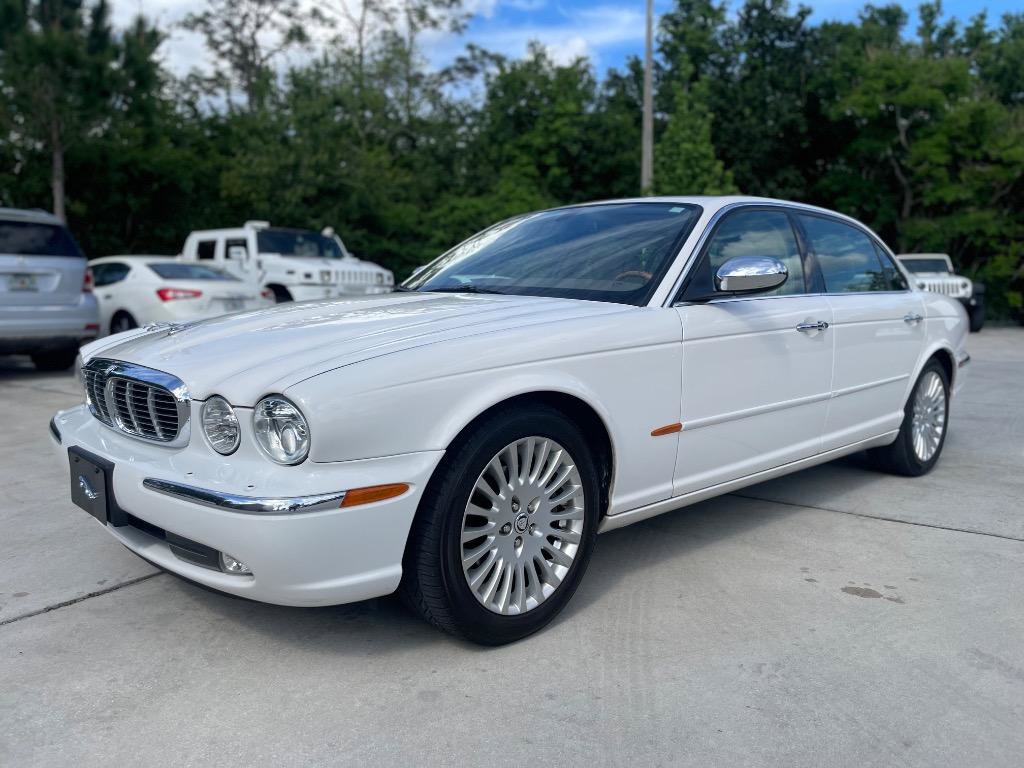 Used 2005 Jaguar XJ Vanden Plas RWD image 1
