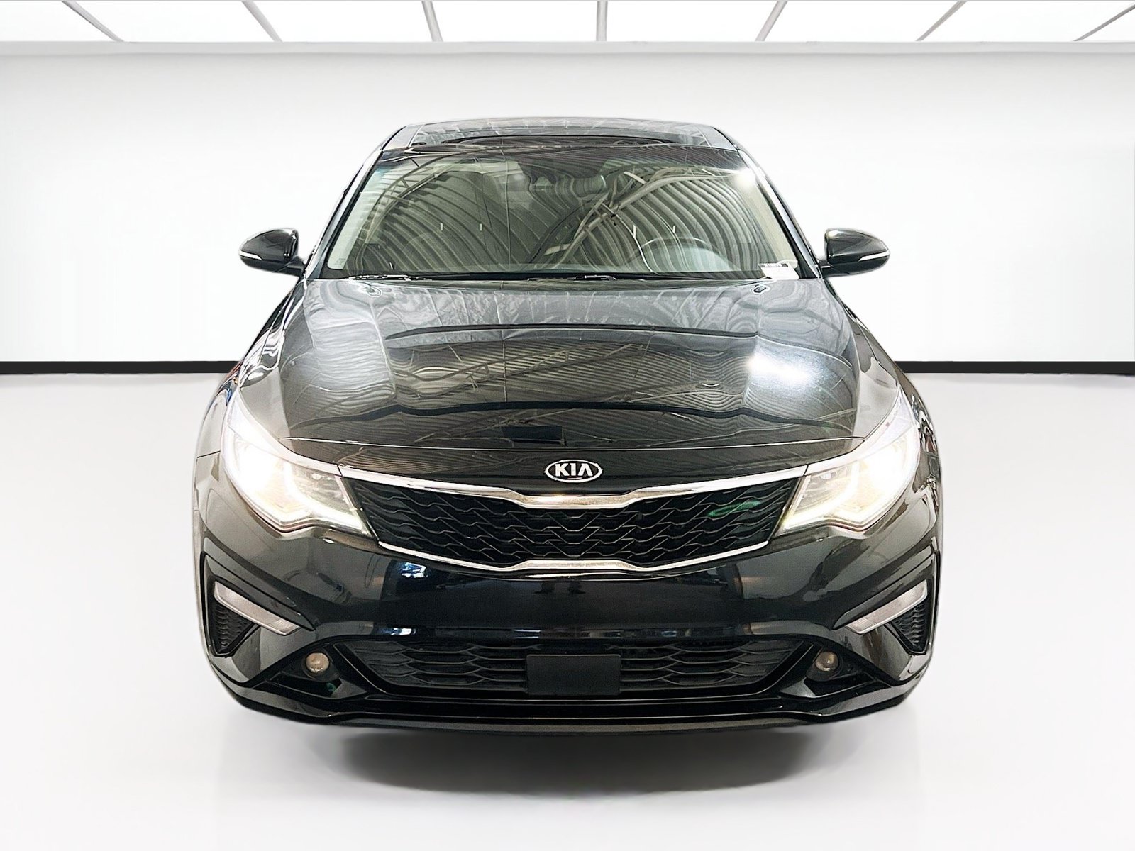 Used 2019 Kia Optima EX w/ EX Premium Package FWD image 2